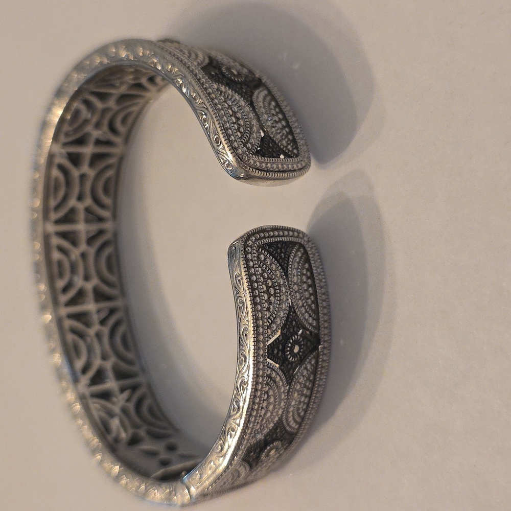 Silver And Black Patterned Cuff Hinged Bracelet - image 3